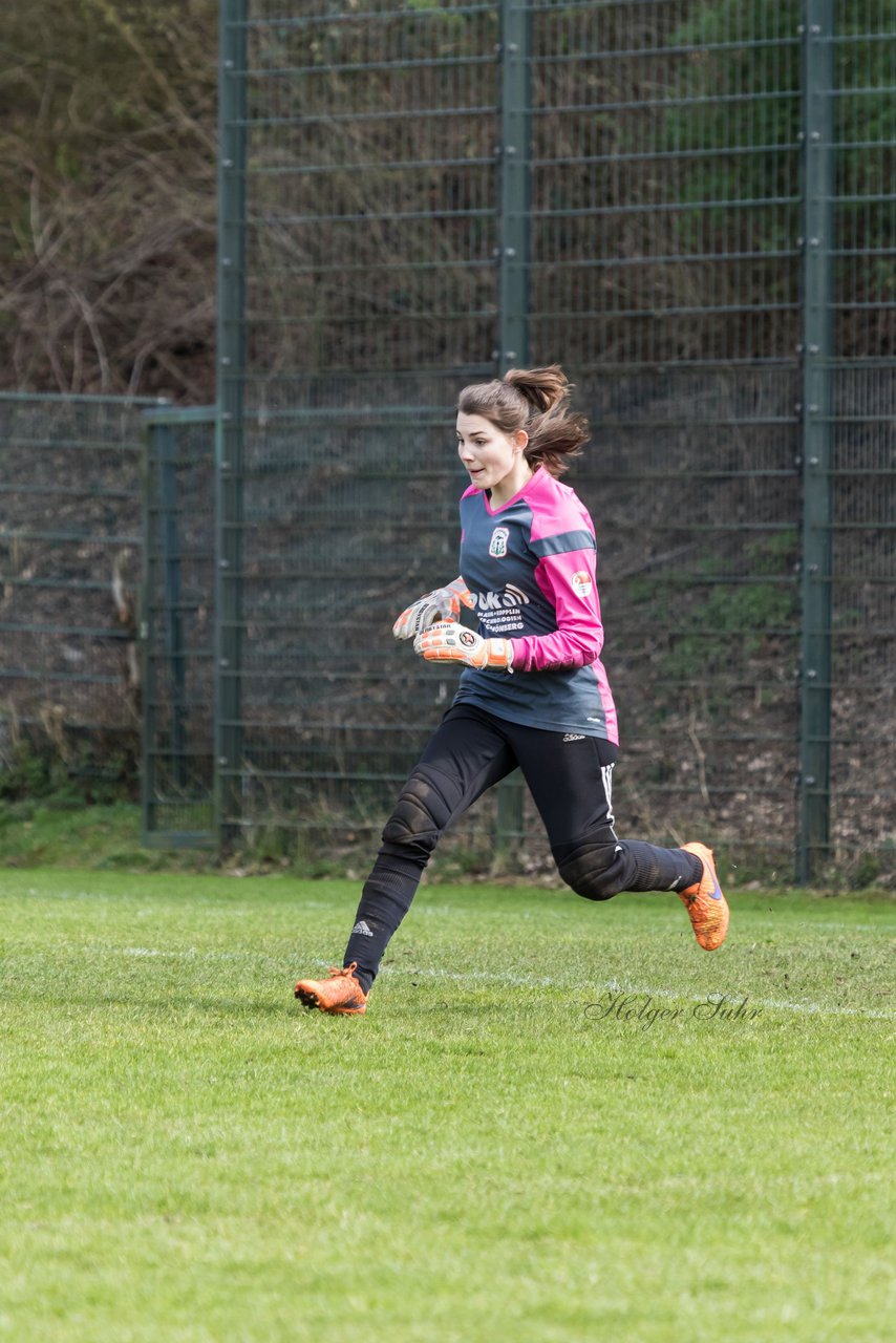 Bild 298 - wBJ SV Henstedt Ulzburg - TSV Schnberg : Ergebnis: 5:2